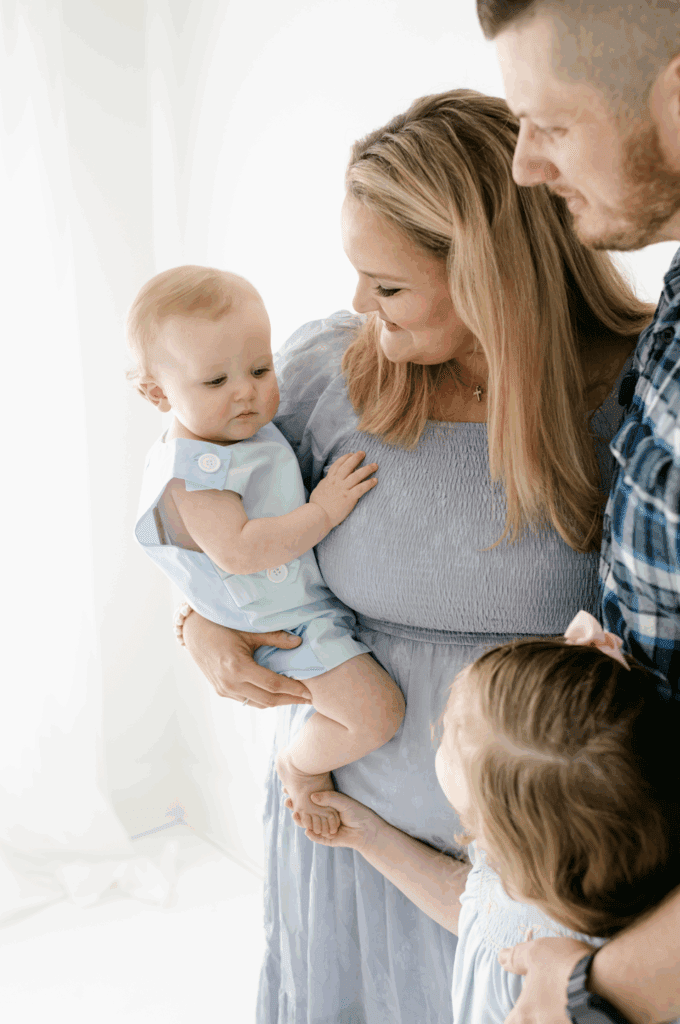 Family photos in a studio 